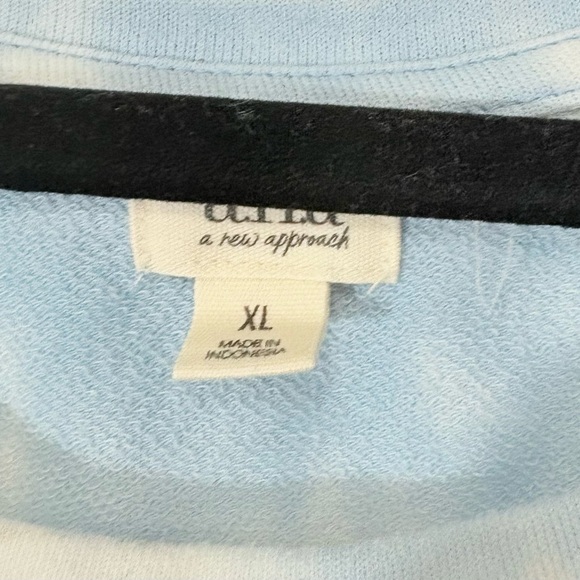 a.n.a Blue and White Crop Tie Front T-Shirt - Picture 2 of 4